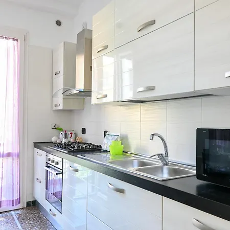 2- Starlight Flat Apartment Pisa