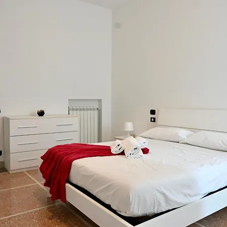 Lejlighed 2- Starlight Flat Pisa