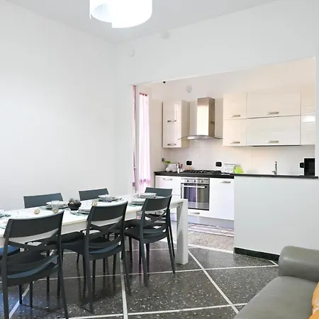 2- Starlight Flat * Pisa